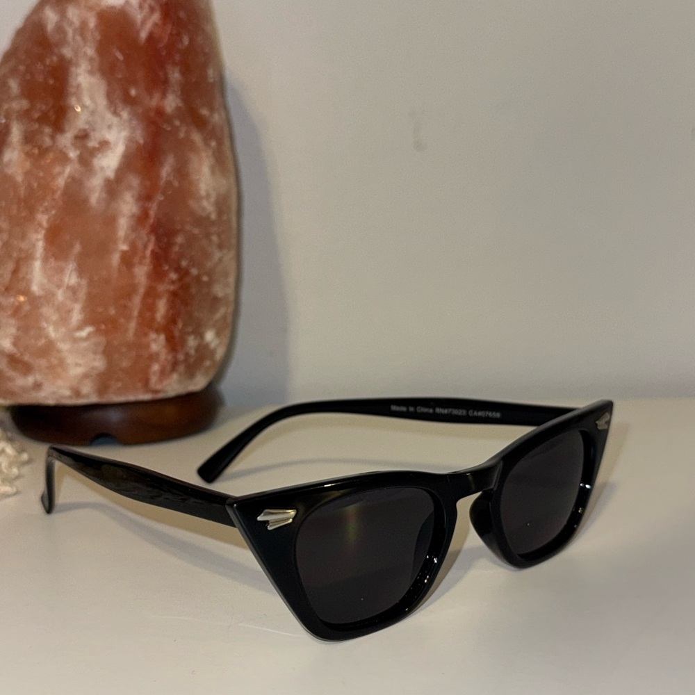 Black sunglasses